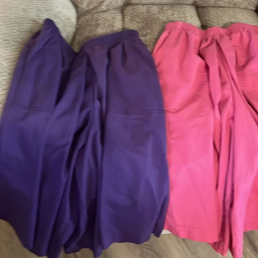 Split skirts  - Picture 2 of 6
